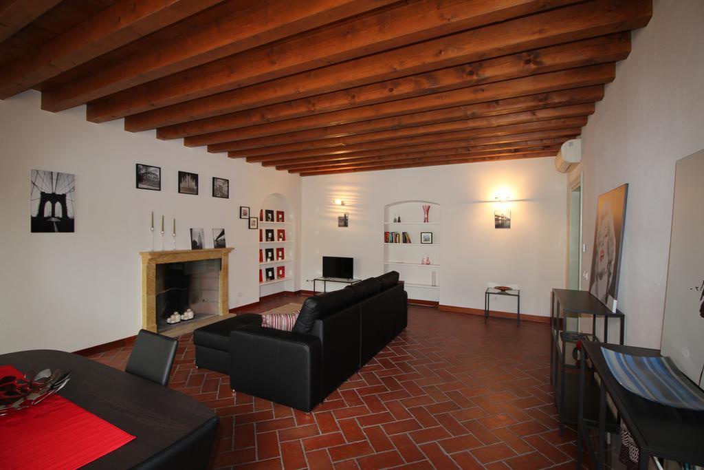 Eleganti Dimore Brescia Exteriör bild